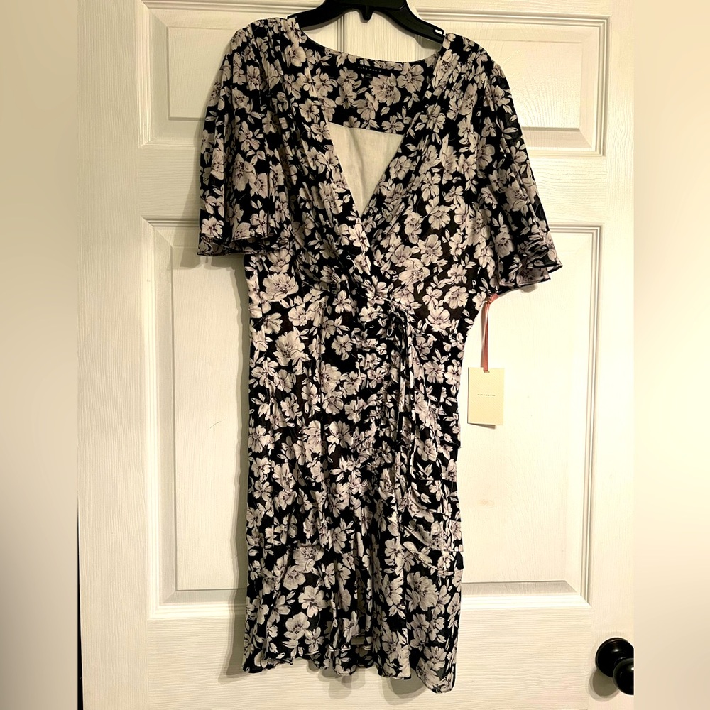 Perfect lightweight ALEX MARIE dress! Size 10.